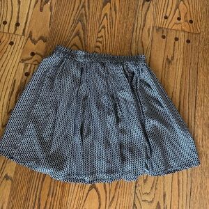 Brandy Melville Black & White Floral Flowy Mini Skirt One Size.. perfect!
